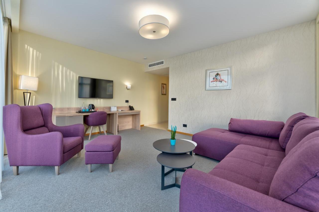 Hotel Siesta Užice エクステリア 写真