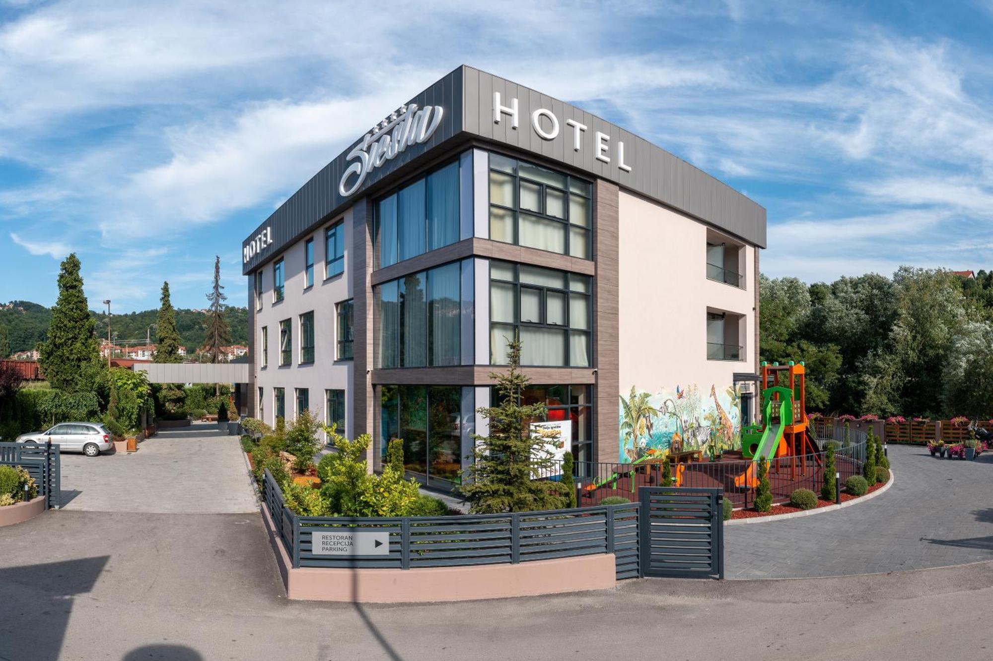 Hotel Siesta Užice エクステリア 写真