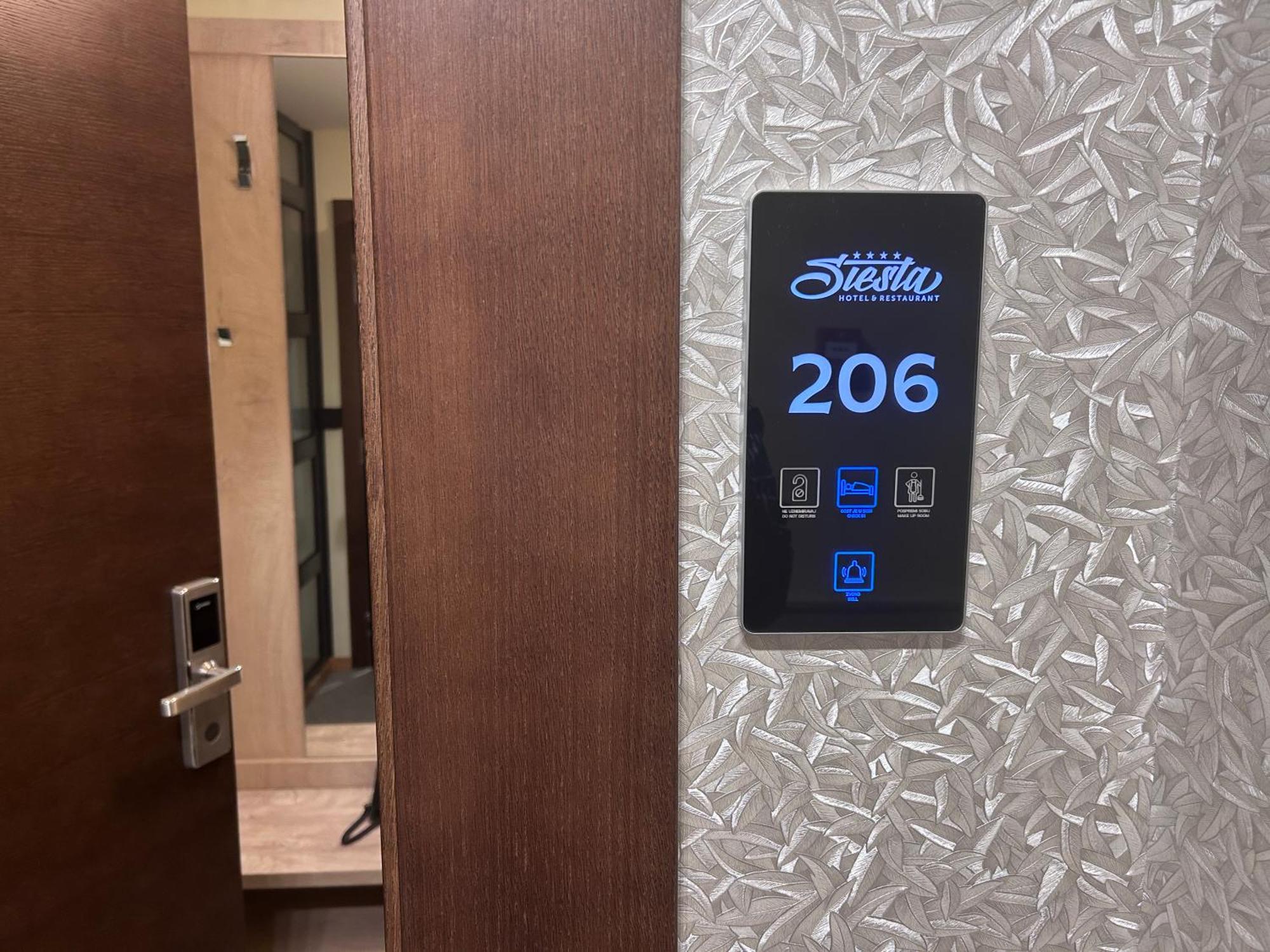 Hotel Siesta Užice エクステリア 写真