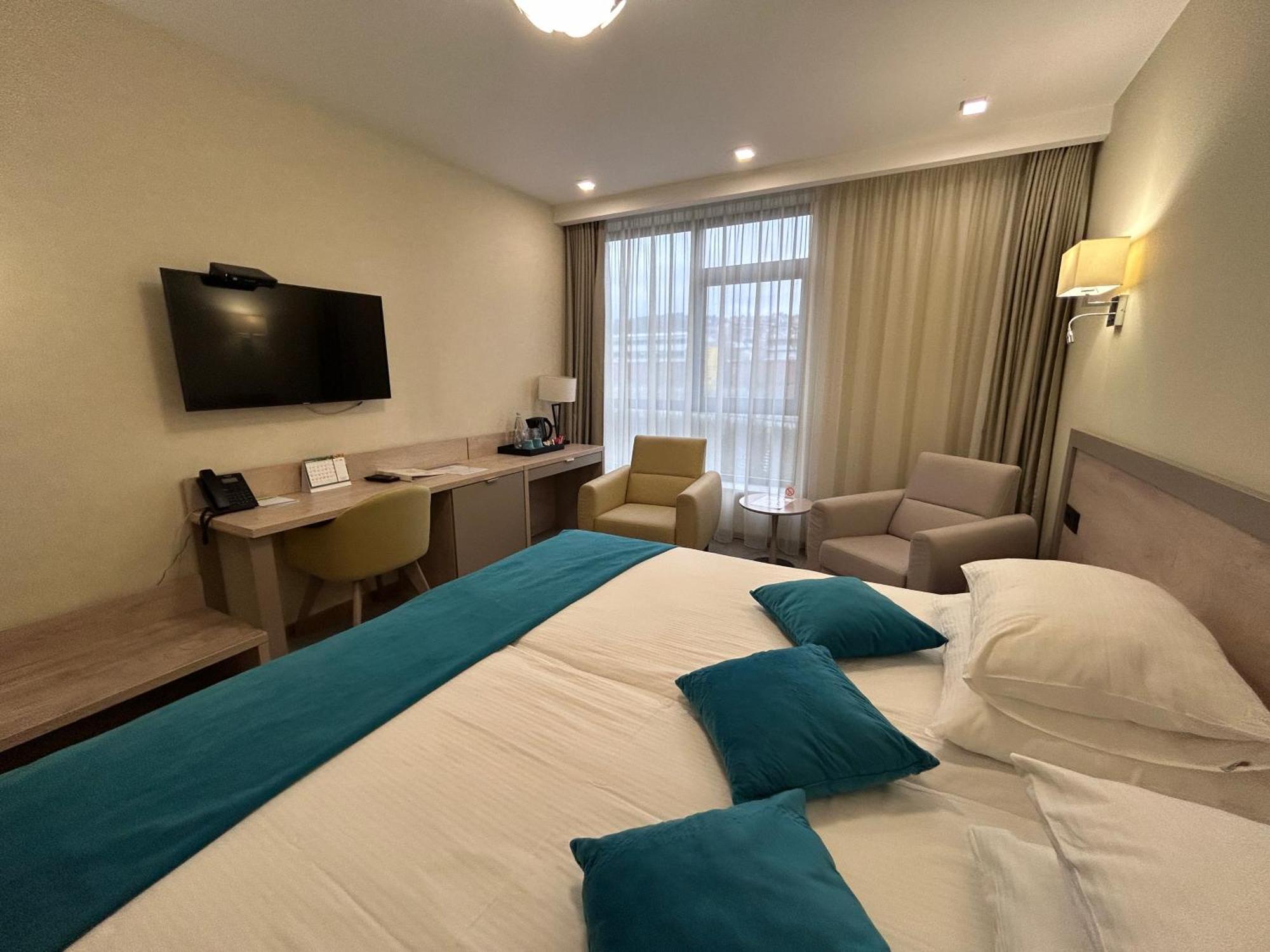Hotel Siesta Užice エクステリア 写真