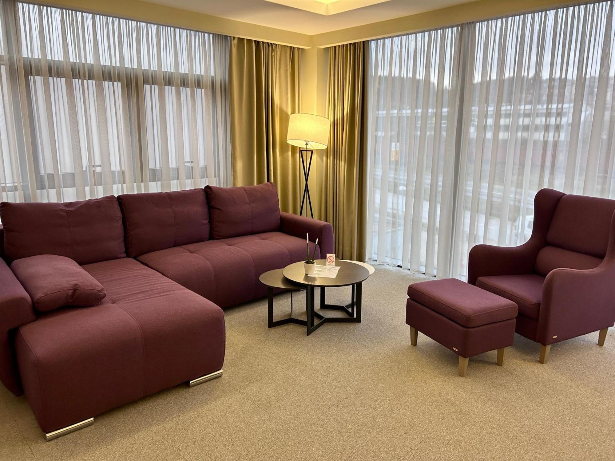 Hotel Siesta Užice エクステリア 写真
