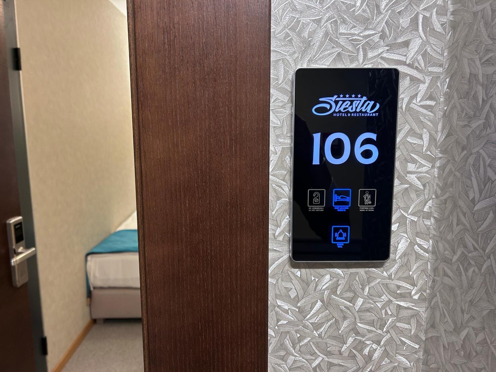 Hotel Siesta Užice エクステリア 写真